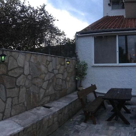 Rena Apartments アスプロヴァルタ エクステリア 写真