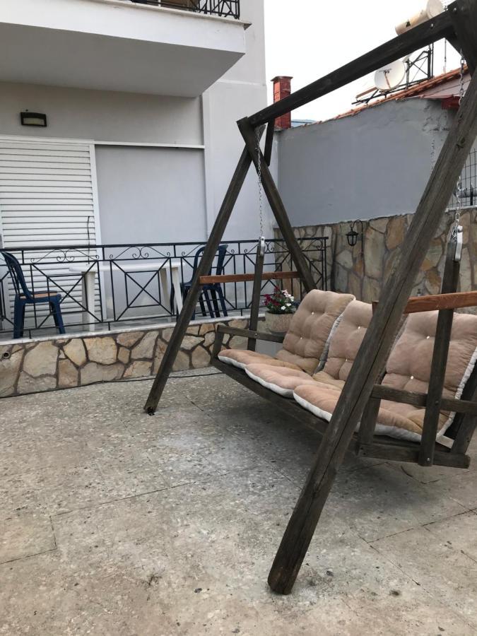 Rena Apartments アスプロヴァルタ エクステリア 写真