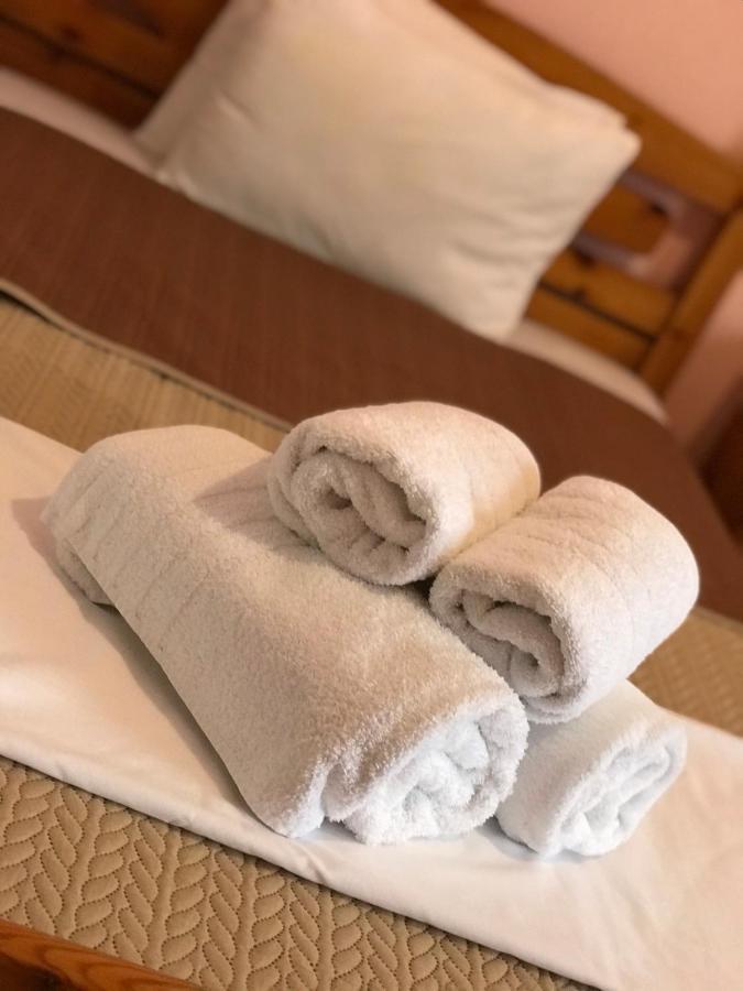 Rena Apartments アスプロヴァルタ エクステリア 写真