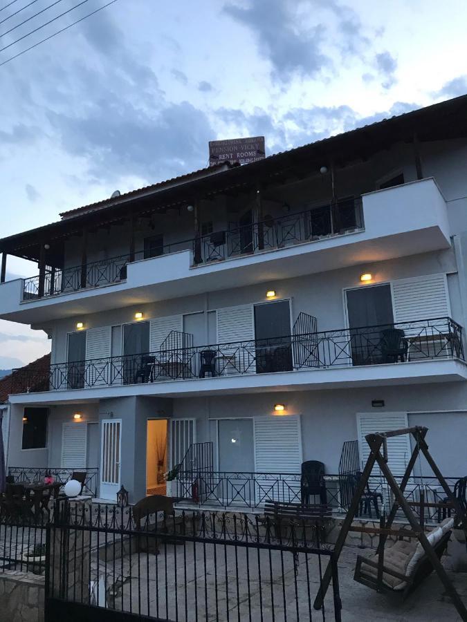 Rena Apartments アスプロヴァルタ エクステリア 写真