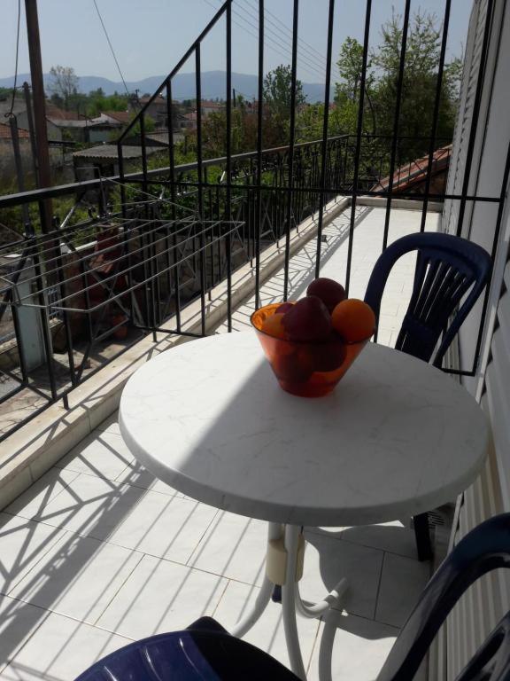 Rena Apartments アスプロヴァルタ エクステリア 写真